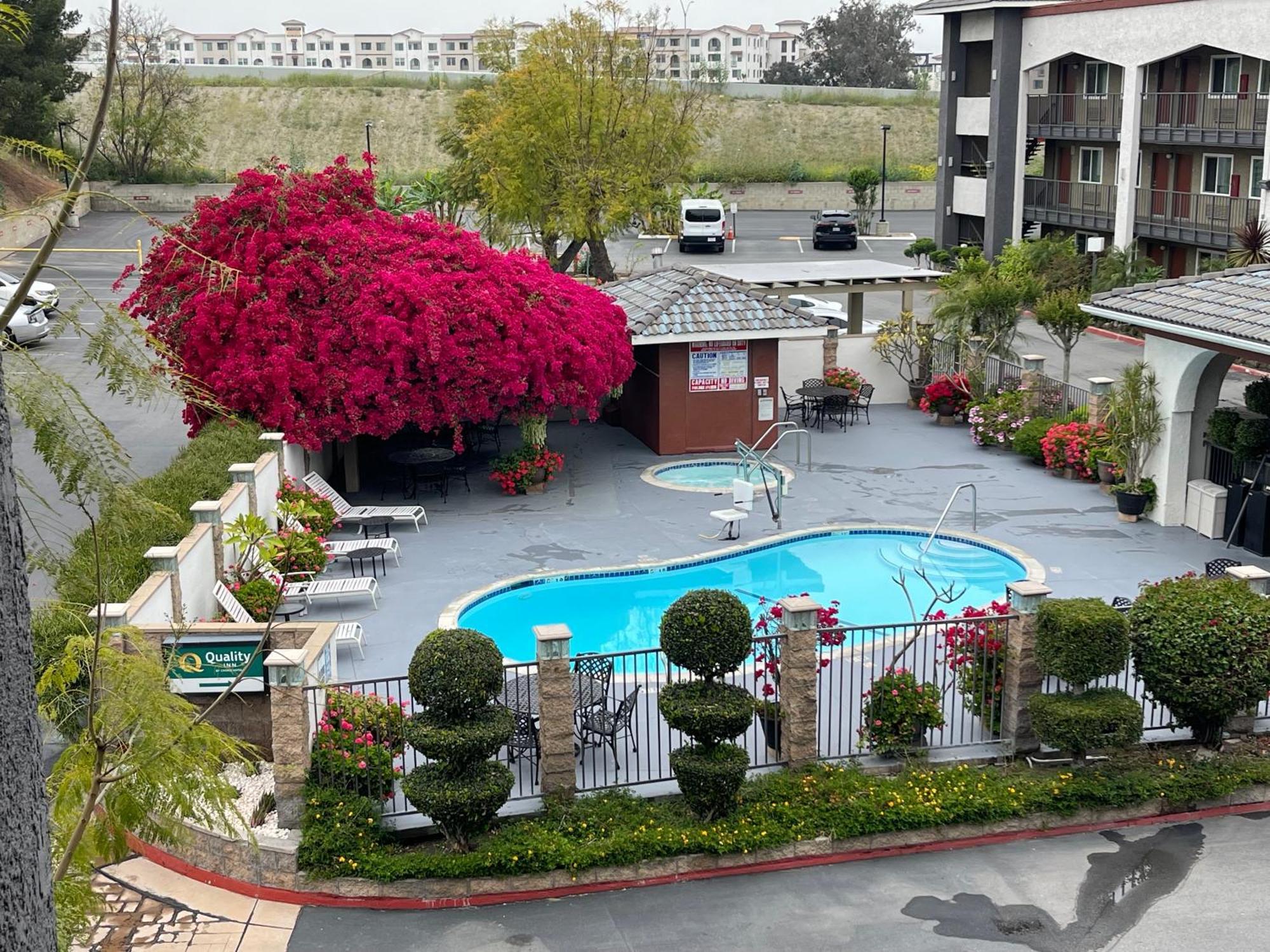 Quality Inn Ontario Airport Convention Center Zewnętrze zdjęcie
