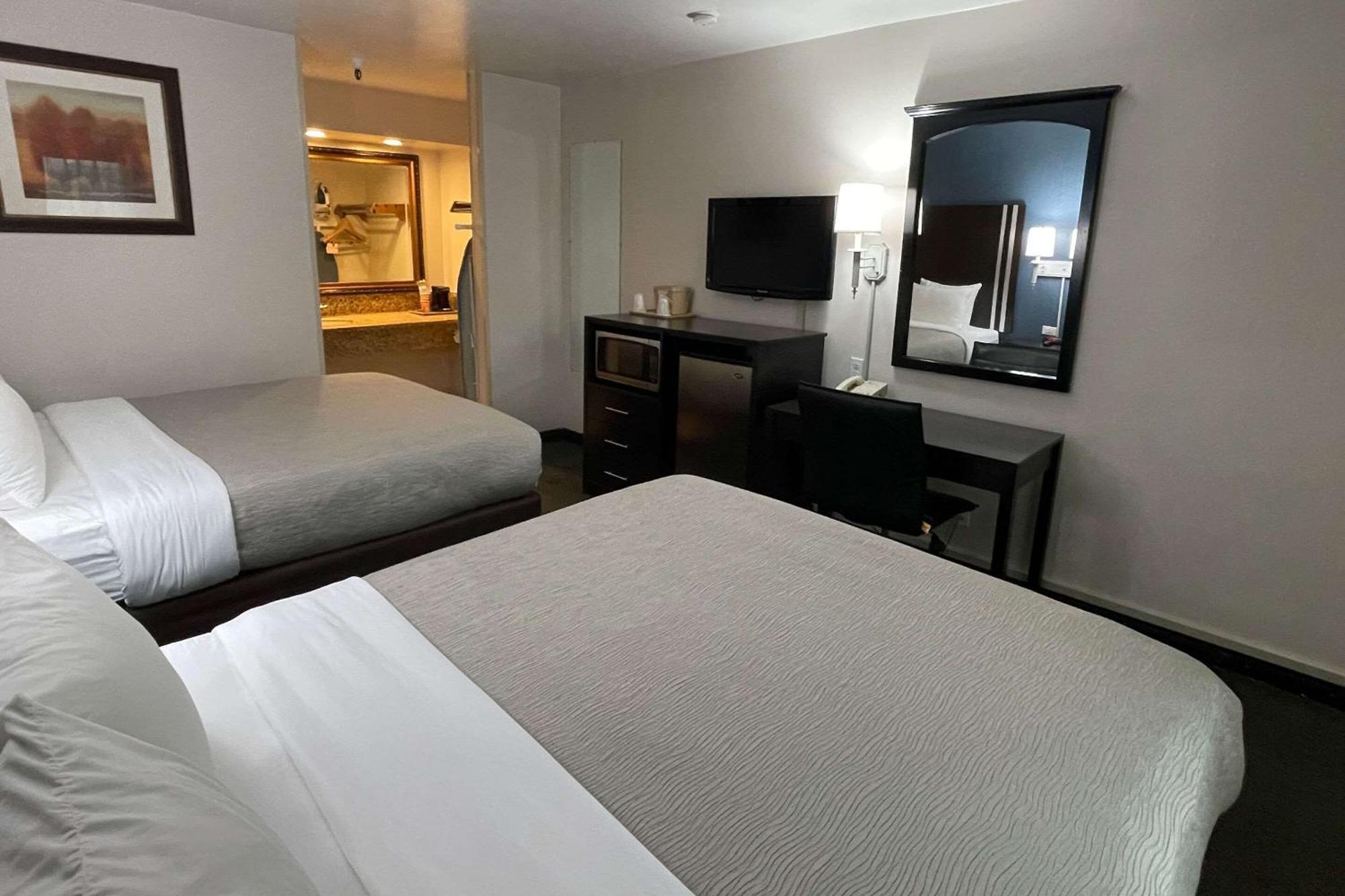Quality Inn Ontario Airport Convention Center Zewnętrze zdjęcie