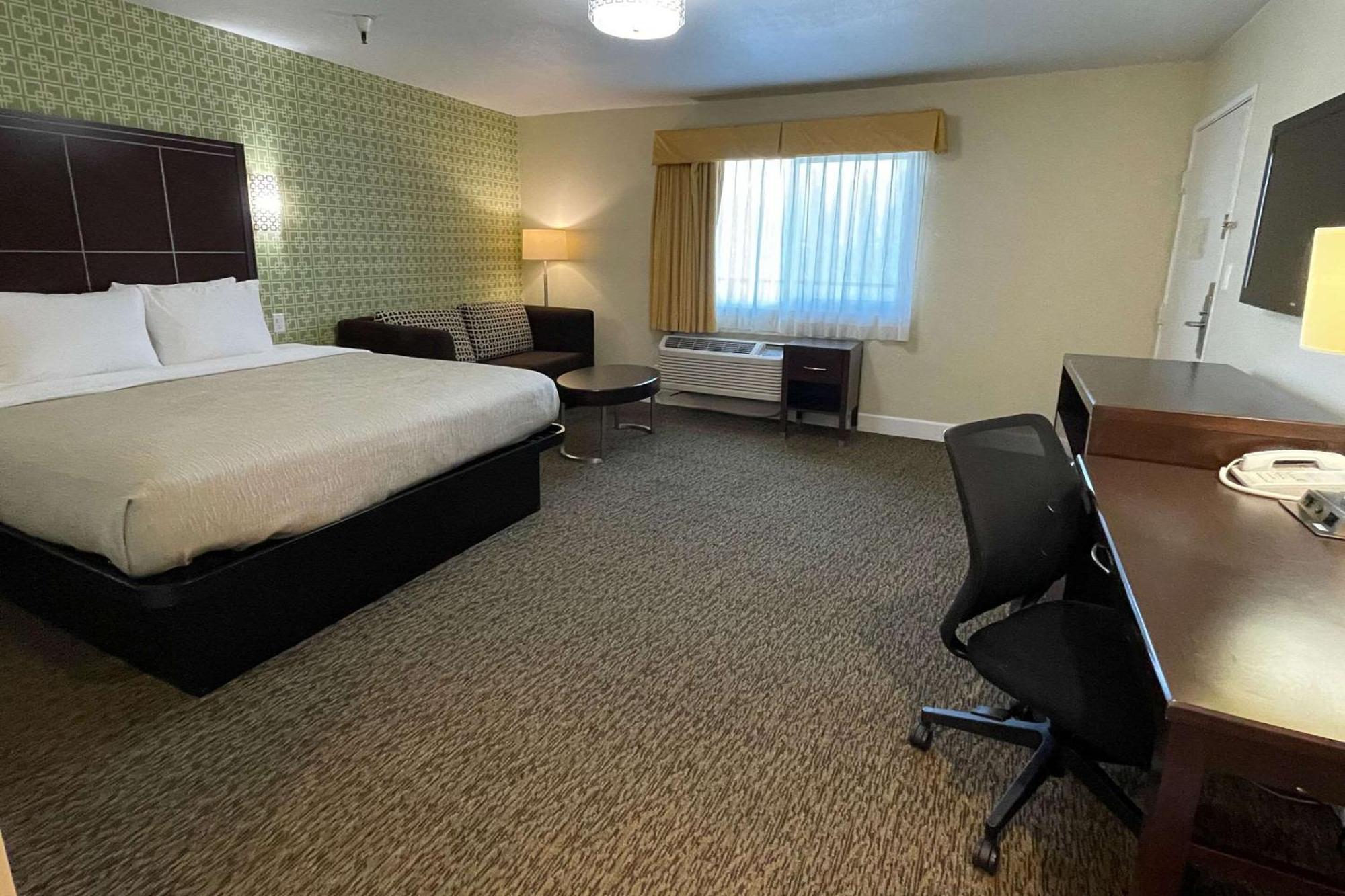 Quality Inn Ontario Airport Convention Center Zewnętrze zdjęcie
