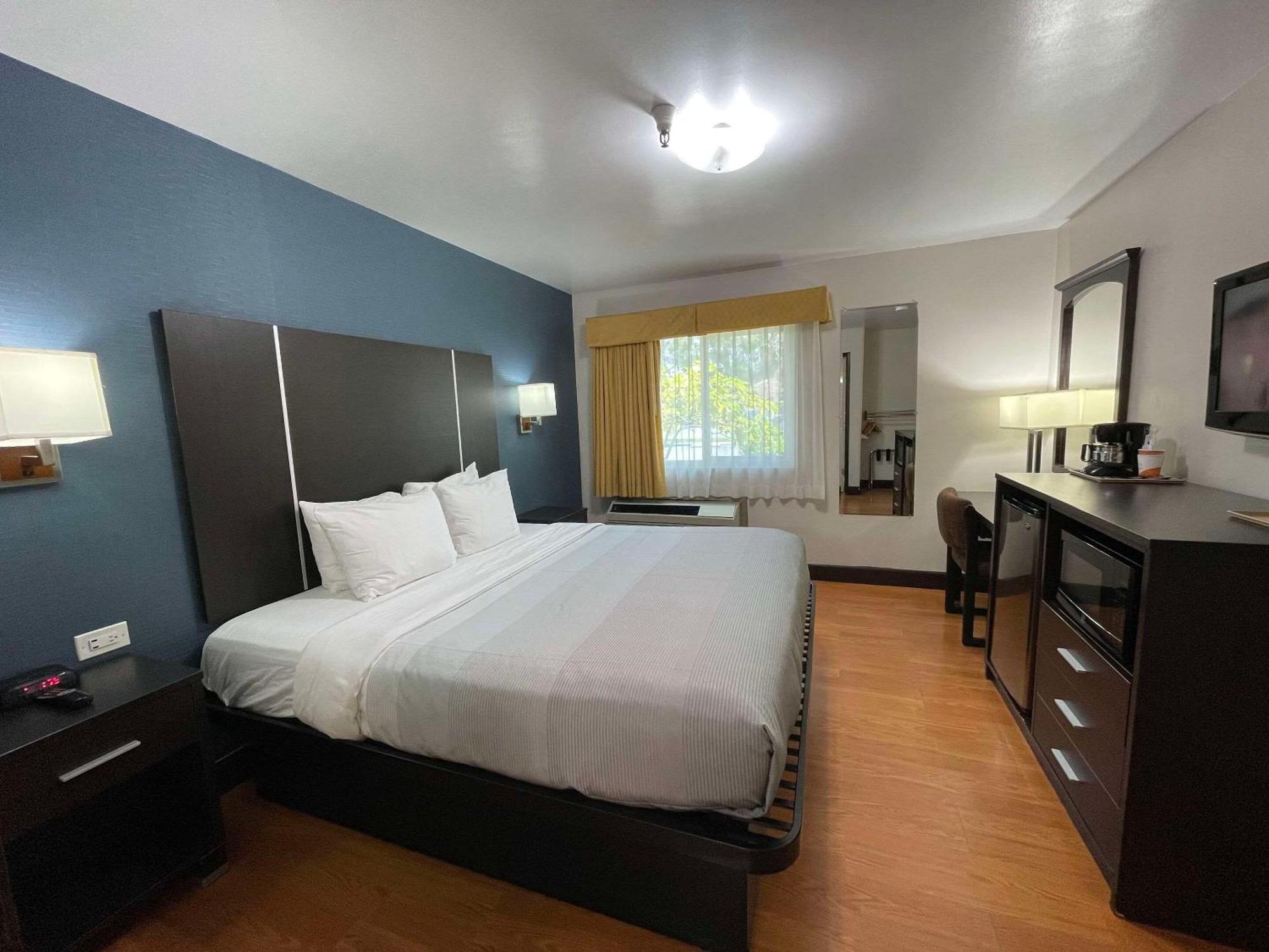 Quality Inn Ontario Airport Convention Center Zewnętrze zdjęcie